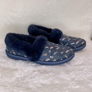BOBS by Skechers Too Cozy Raining Cats and Dogs Slippers Size 6